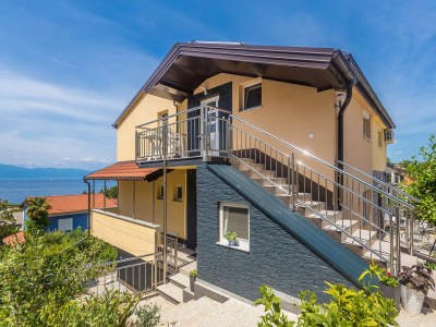 Apartment Two bedroom apartment with terrace and sea view Njivice, Krk A-23575-a in Njivice - Apartment