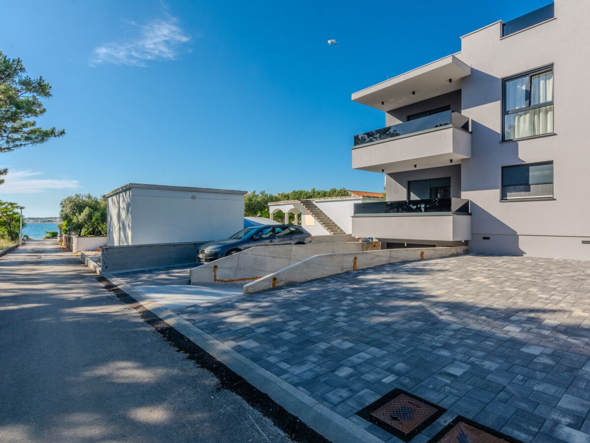 Apartment Two bedroom apartment with balcony and sea view Vir A-23385-a - Outdoor photo 2