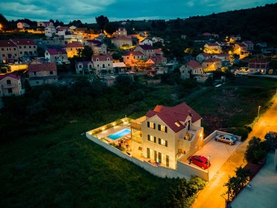 Villa Comfortable and spacious house with terrace and sea view Splitska, Brač K-23815 - Outdoor photo 85