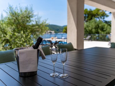 Villa Three bedroom house near beach Sumartin, Brač K-5639 - Outdoor photo 22