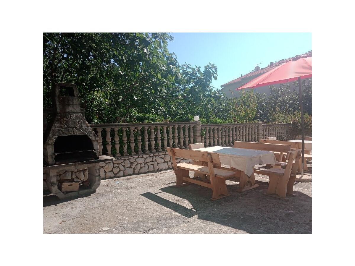 Apartment Two bedroom apartment with balcony Lopar, Rab A-23825-b - Outdoor photo 4