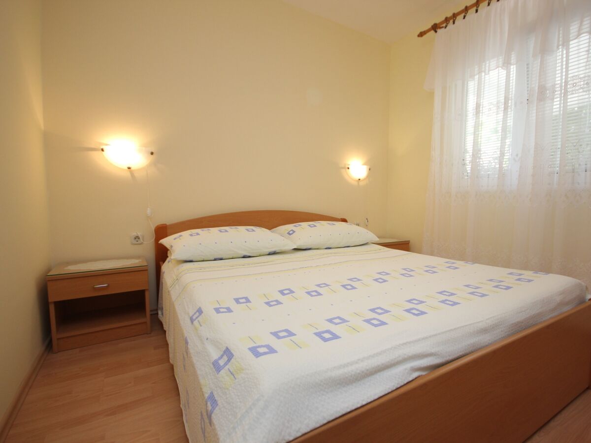 Apartment Apartments by the sea Vis - 2459