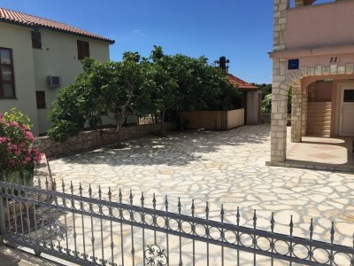 Apartment One bedroom apartment with terrace and sea view Mandre, Pag A-6507-b - Outdoor photo 3