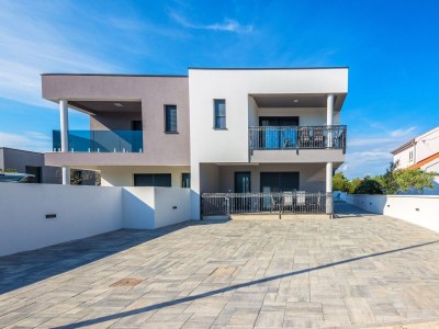 Apartment Two bedroom apartment with terrace Vir A-20013-a in Vir - Apartment