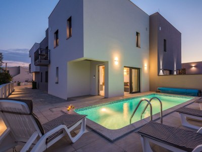 Apartment Two bedroom apartment with terrace Vir A-18522-c in Vir - Apartment