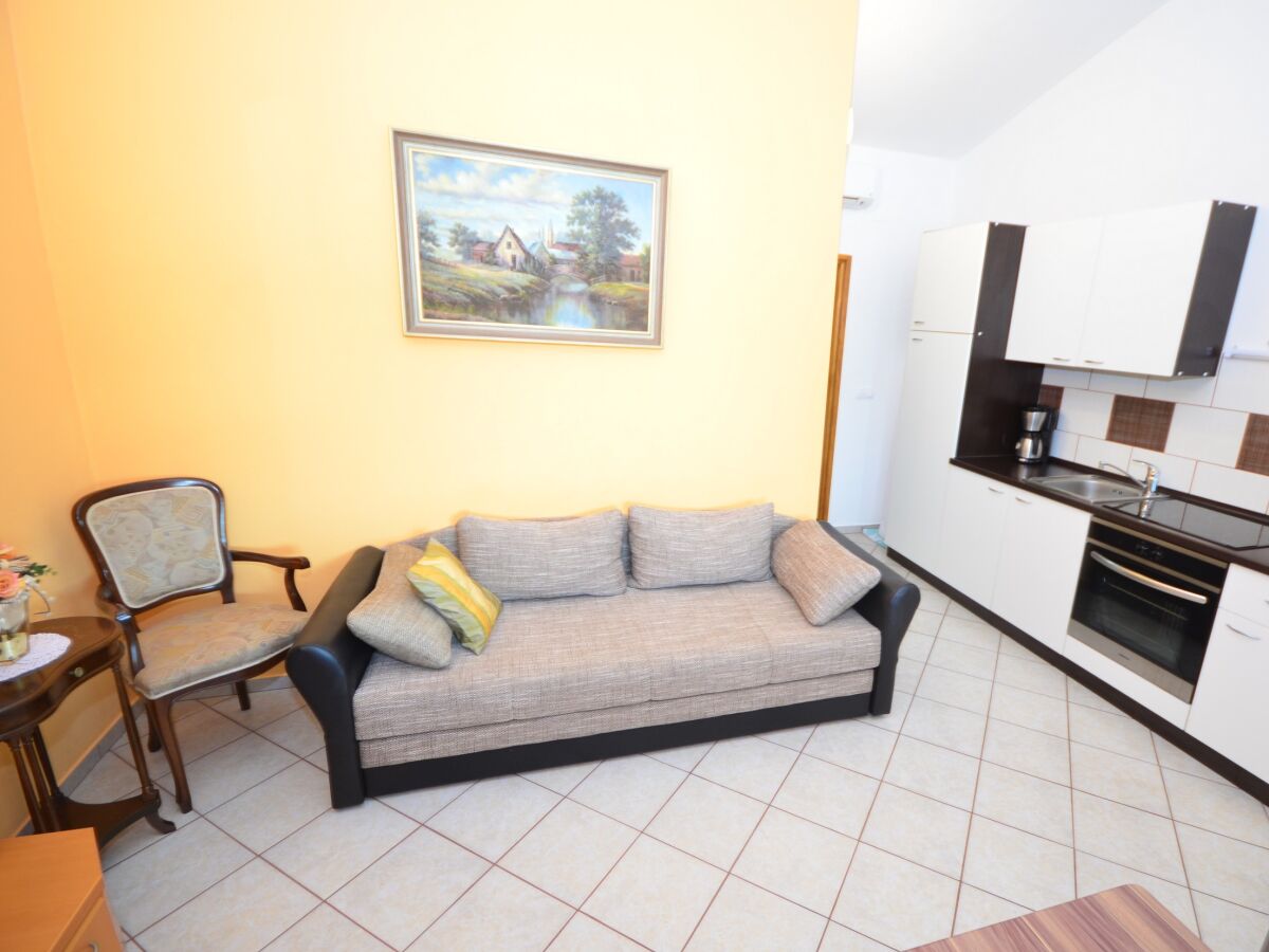 Apartment One bedroom apartment with balcony Vir - Kozjak, Vir A-18556-b