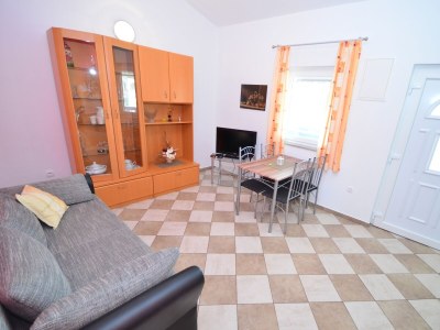 Apartment Two bedroom apartment with balcony Vir - Kozjak, Vir A-18556-c - Outdoor photo 8