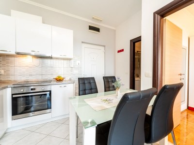 Apartment One bedroom apartment near beach Privlaka, Zadar A-23531-e in Nin - Apartment