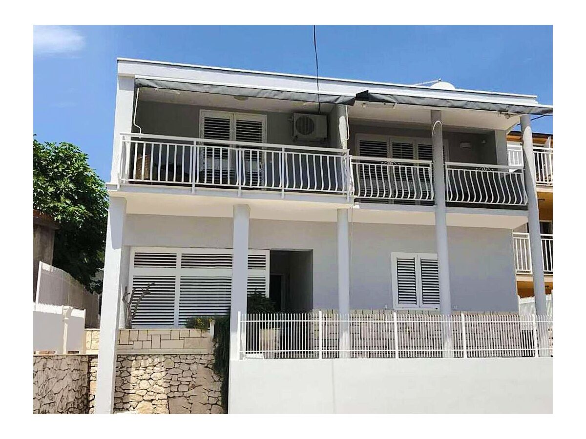 Apartment One bedroom apartment with balcony and sea view Klek, Neretva Delta - Ušće Neretve A-23139-b