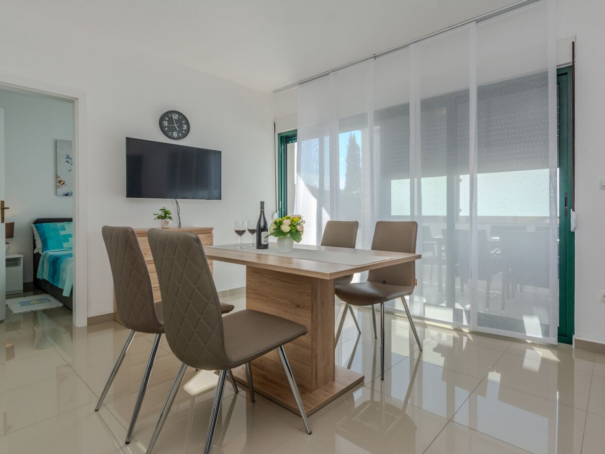 Apartment One bedroom apartment with terrace Vir - Kozjak, Vir A-23400-a