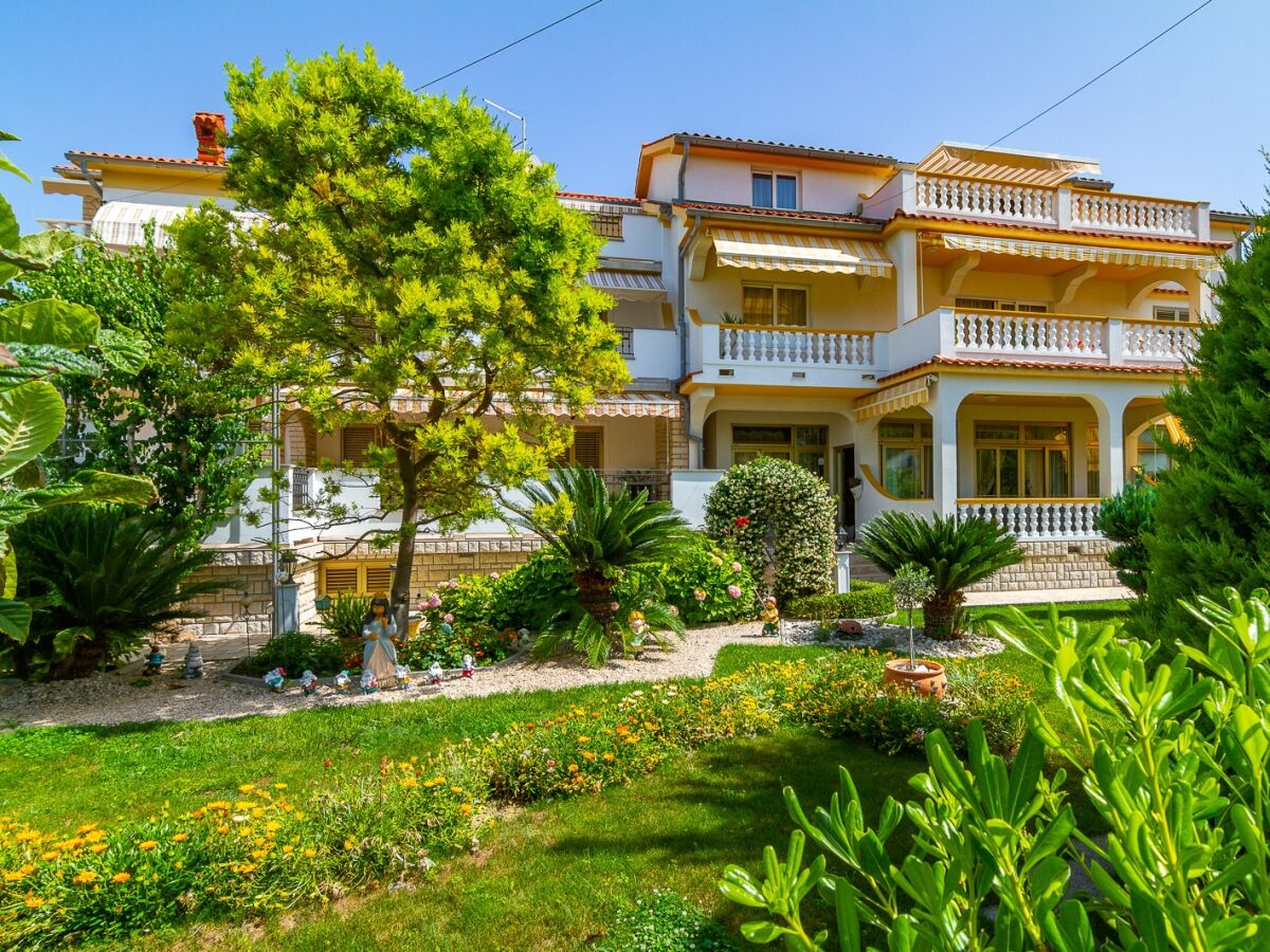 Apartment One bedroom apartment with balcony Palit, Rab A-24376-a - Outdoor photo 2
