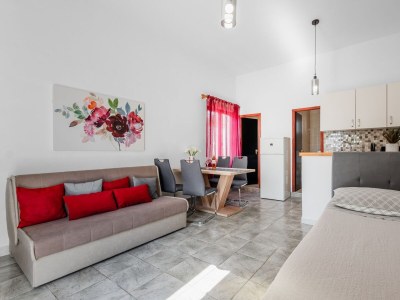 Apartment Studio flat with terrace Vrsi - Mulo, Zadar AS-24353-a in Vrsi - Apartment