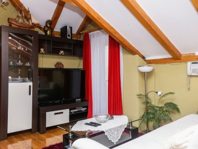 Apartment One bedroom apartment with terrace and sea view Šibenik A-24358-a - Outdoor photo 4