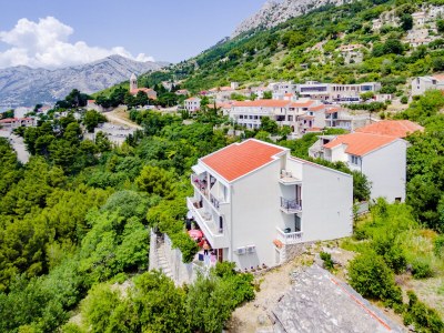 Holiday room with balcony and sea view Brela, Makarska S-24416-b - Outdoor photo 6
