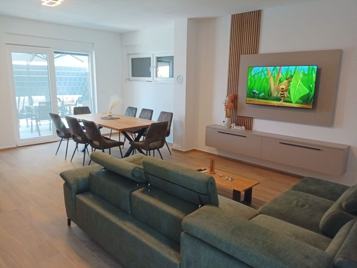 Holiday house Three bedroom house with terrace Vir - Lozice, Vir K-24443
