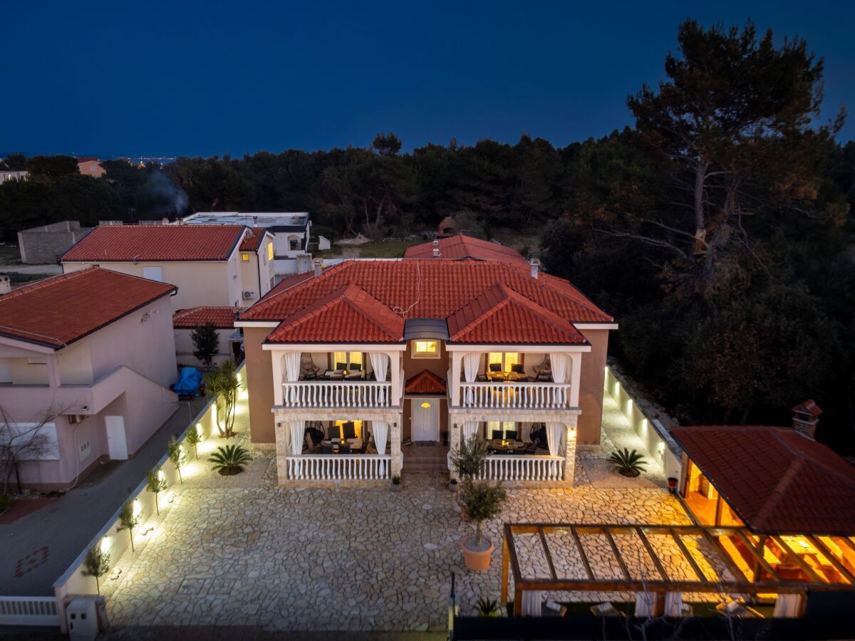 Apartment Two bedroom apartment with terrace Vir A-24513-c - Outdoor photo 5