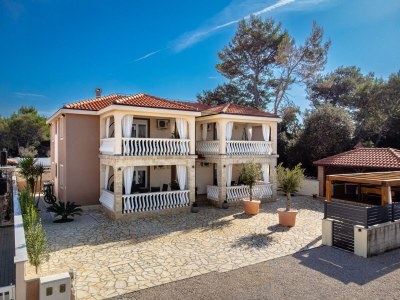 Apartment Two bedroom apartment with terrace Vir A-24513-c - Outdoor photo 3