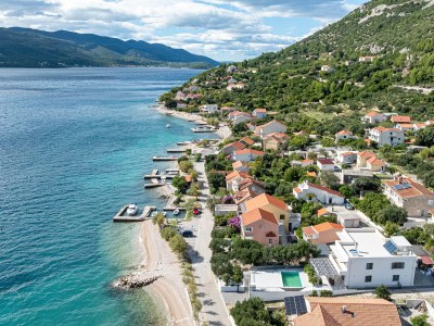 Apartment Two bedroom apartment near beach Viganj, Pelješac A-24663-a - Outdoor photo 4