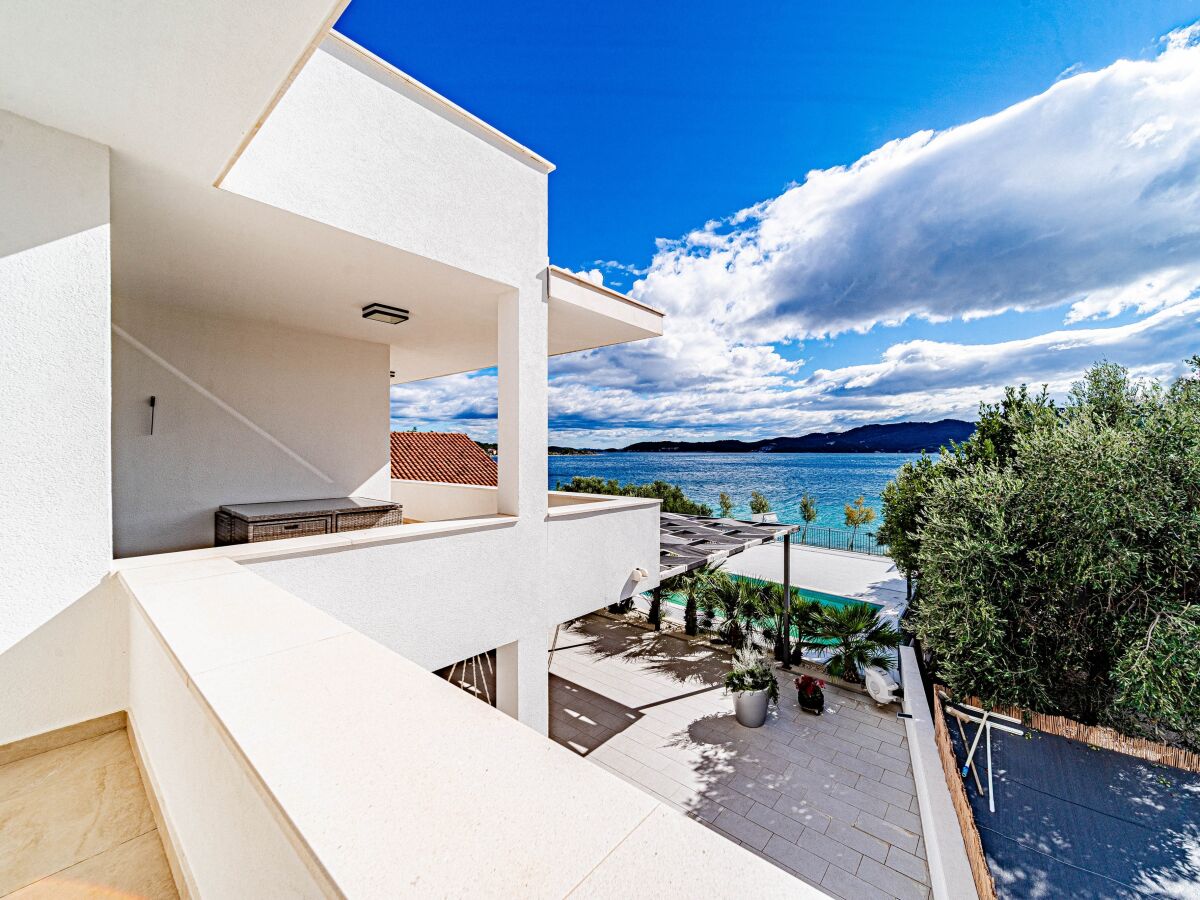 Apartment One bedroom apartment near beach Viganj, Pelješac A-24663-b