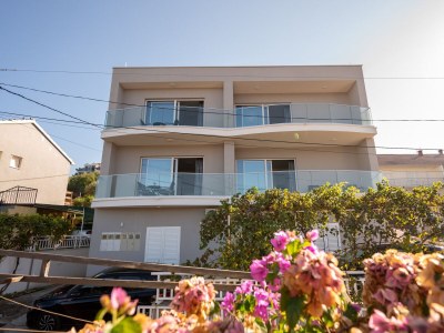 Apartment One bedroom apartment with balcony and sea view Mastrinka, Čiovo A-24727-b in Mastrinka - Apartment