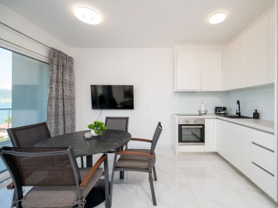 Apartment One bedroom apartment with balcony and sea view Mastrinka, Čiovo A-24727-d - Outdoor photo 9