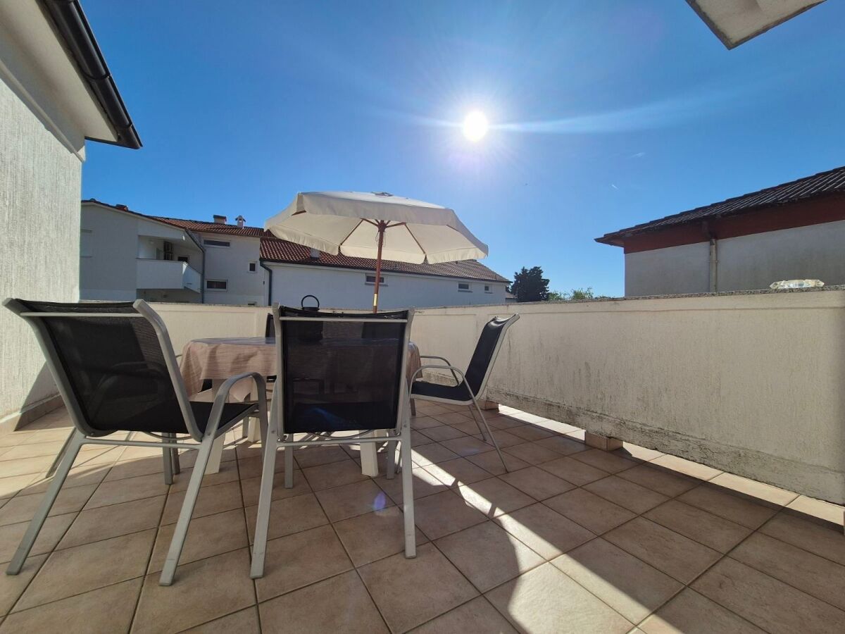 Apartment Two bedroom apartment with terrace Rab A-24792-b