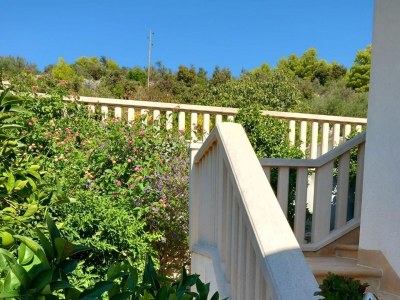 Apartment Three bedroom apartment with terrace and sea view Poljica, Trogir A-24016-a - Outdoor photo 7