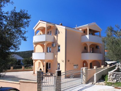 Apartment Studio flat with terrace Vinišće, Trogir AS-8660-c - Outdoor photo 29