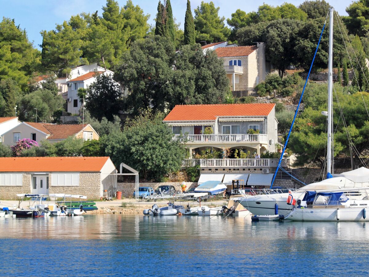 Apartment Three bedroom apartment near beach Lumbarda, Korčula A-4442-a - Outdoor photo 2