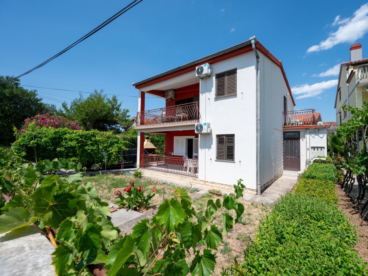Apartment One bedroom apartment with terrace Sukošan, Zadar A-24693-b - Outdoor photo 4
