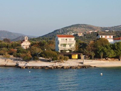 Apartment One bedroom apartment near beach Rogoznica A-4805-b - Outdoor photo 3