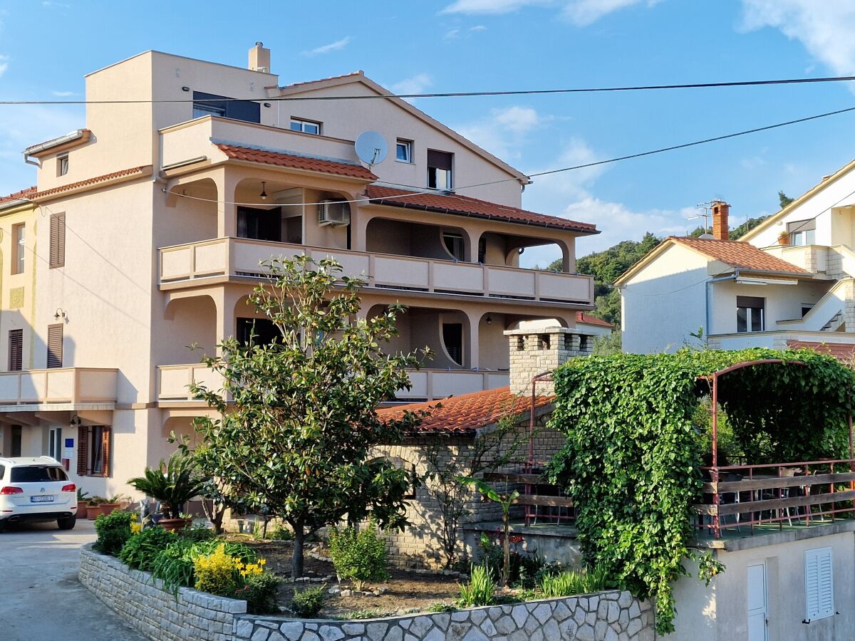 Apartment Studio flat with terrace and sea view Kampor, Rab AS-5037-f - Outdoor photo 3