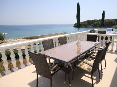 Apartment Two bedroom apartment near beach Ugljan A-829-b in Ugljan - Apartment
