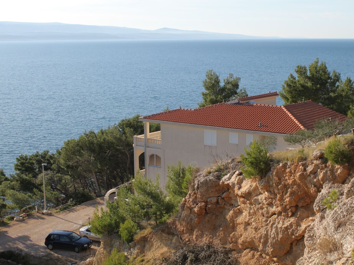 Apartment One bedroom apartment with terrace and sea view Brela, Makarska A-6006-b