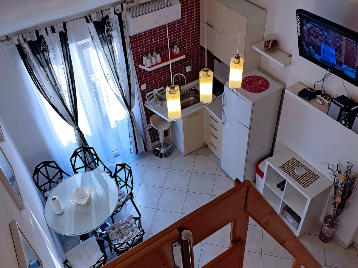 Apartment One bedroom apartment with terrace and sea view Tučepi, Makarska A-6058-a