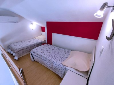 Apartment One bedroom apartment with terrace and sea view Tučepi, Makarska A-6058-a - Outdoor photo 12