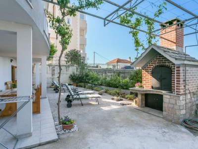 Apartment One bedroom apartment with terrace and sea view Podstrana, Split A-6072-a - Outdoor photo 8