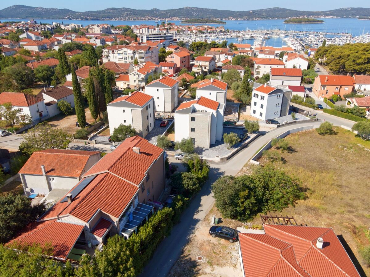 Apartment Two bedroom apartment with terrace Biograd na Moru, Biograd A-6228-b