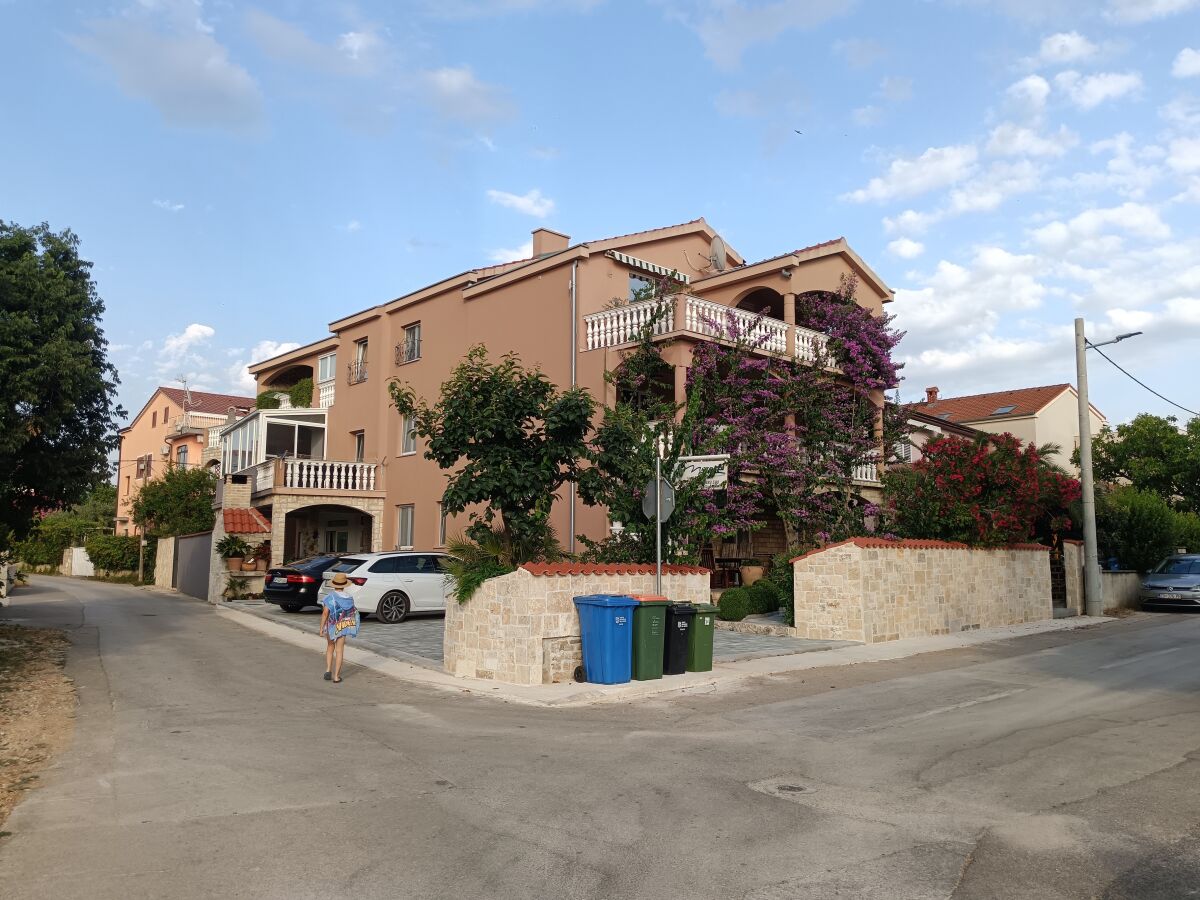 Apartment Two bedroom apartment with terrace Biograd na Moru, Biograd A-6228-b - Outdoor photo 3