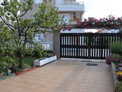 Apartment Two bedroom apartment with balcony and sea view Vodice A-6271-e - Outdoor photo 12