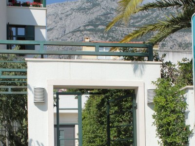 Apartment One bedroom apartment with balcony and sea view Makarska A-6632-b - Outdoor photo 5
