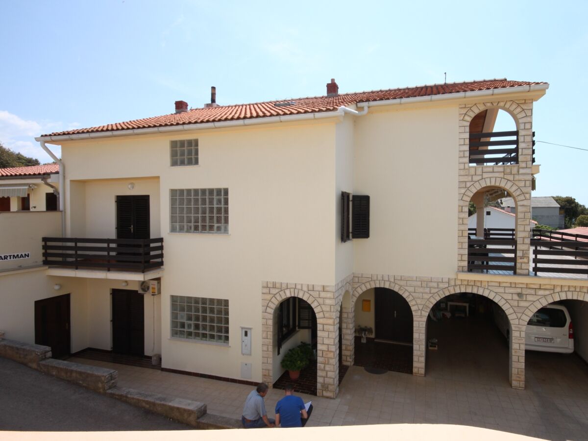 Apartment One bedroom apartment near beach Cove Mulobedanj, Pag A-6275-d