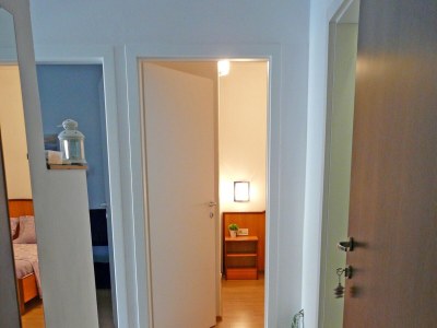 Apartment One bedroom apartment with balcony and sea view Drvenik Donja vala, Makarska A-6756-a - Outdoor photo 17