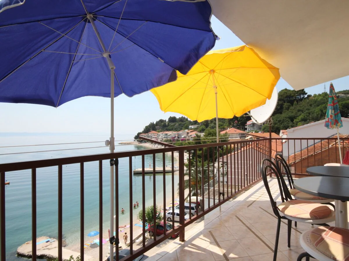 Apartment Three bedroom apartment near beach Podgora, Makarska A-6670-a