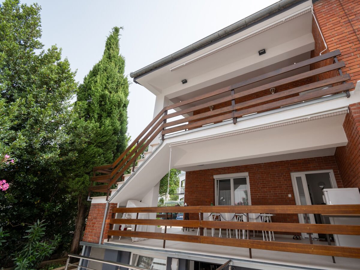 Apartment Two bedroom apartment with terrace Starigrad, Paklenica A-6580-b - Outdoor photo 3