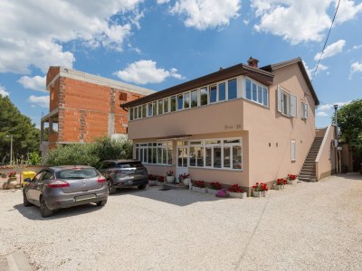 Apartment Apartments with parking space Tar, Poreč - 6948 - Outdoor photo 2