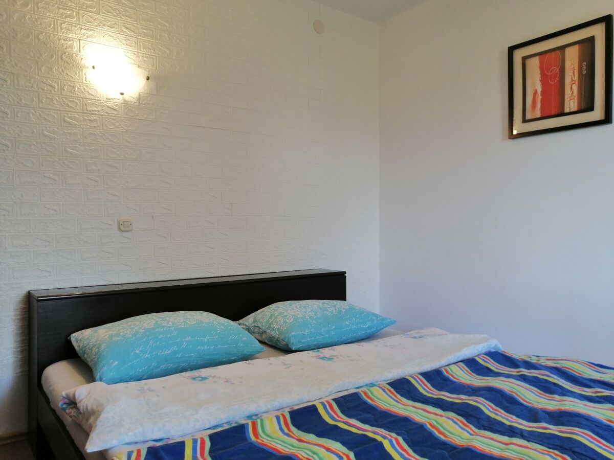 Apartment One bedroom apartment with balcony Valbandon, Fažana A-7355-d