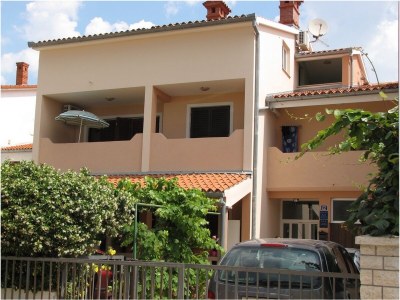 Apartment One bedroom apartment with balcony Valbandon, Fažana A-7355-e - Outdoor photo 2