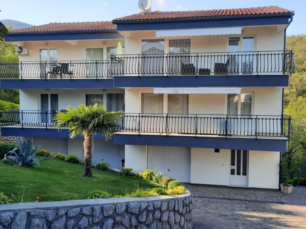 Apartment Two bedroom apartment with terrace and sea view Ičići, Opatija A-7885-a