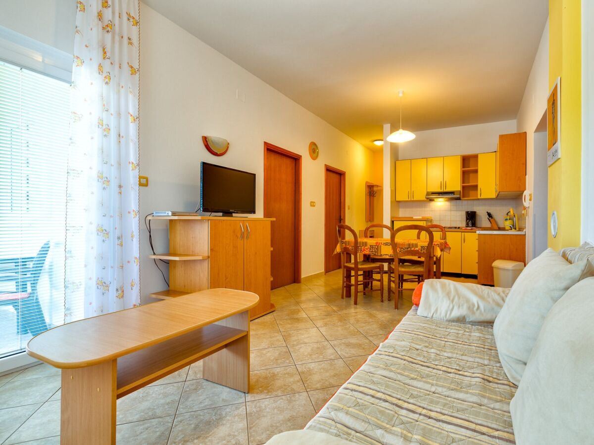 Apartment Two bedroom apartment with terrace and sea view Mali Lošinj, Lošinj A-8026-b